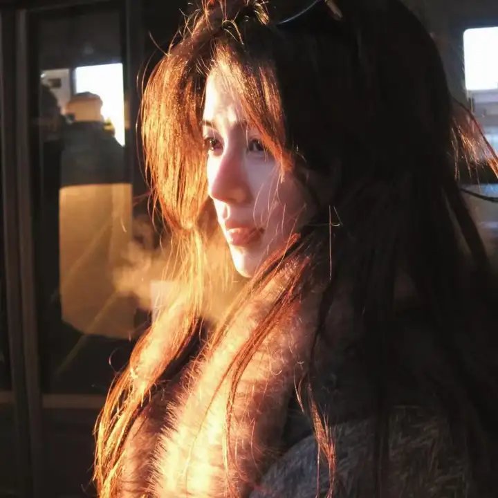 金蛇闹春从同学会现场开始